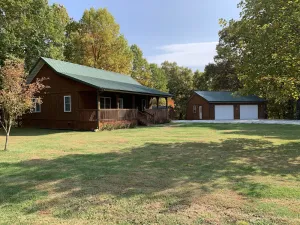 Image of Whispering Oaks Cabin<br>15033 Ray Rd , Rushville , IL 62681<br>