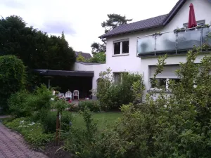 Image of AusZeit guest apartment with terrace near the airport