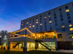 Image of DoubleTree by Hilton Niagara Falls