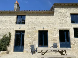 Image of Chateau des Loups - Les Cyprès gite for 6 people