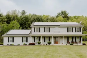 Image of Legendary Guest Home -6 bedroom- Private!