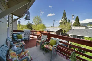 Image of Shasta Star. Mountain views in downtown Mt. Shasta