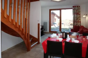 Image of 200m from shops, fitness, swimming pool, sauna, hammam, terrace, balcony, parking, tv, ski locker