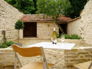 Image of Stylish contemporary renovation in Meursault
