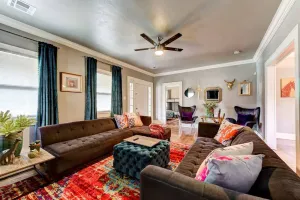 Image of Boho Bungalow-walk to Plaza District can sleep 8