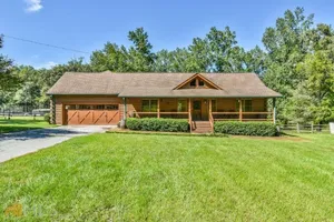 Image of Clean & Cozy Cabin in the Woods