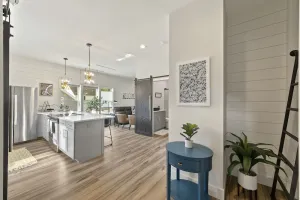 Image of NEW!!! Modern cottage and perfect location!