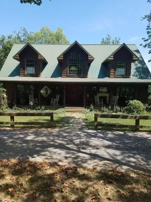 Image of Lakeside Cabin, Fishing, Golf\/Hiking Nearby, Canoe & Kayaks Onsite, Pet Friendly