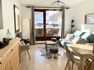 Image of Pleasant 6-person apartment in Vars facing the slopes