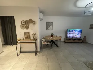 Image of Spacious apartment a stone's throw from the beach and center of Calvi