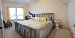 Image of Relaxing 2 Bdrm Guest Suite w\/ Kit. & Pvt. Entry