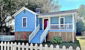 Image of Immaculate Cottage in the Historic District.  Quiet street, large fenced yard.