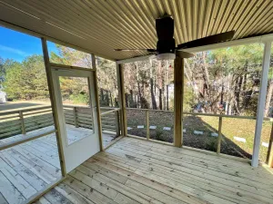 Image of Cozy single-family home newly remodeled-10 mins from airport