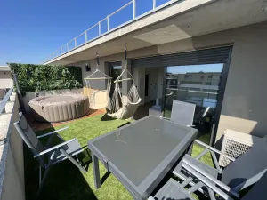 Image of Studio Pres D'arenes Jacuzzi