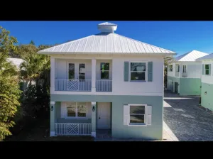 Image of Luxe 2 Bedroom Retreat. 1 block from Inter coastal. Walk to riverfront park.