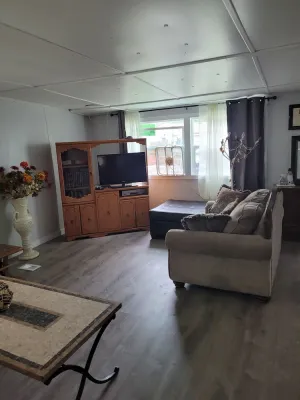 Image of Lovely home located close to breweries, parks and greenbelt