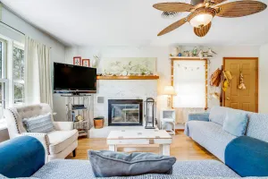 Image of Dog-friendly beach cottage with WiFi, W\/D, updated kitchen & outdoor shower