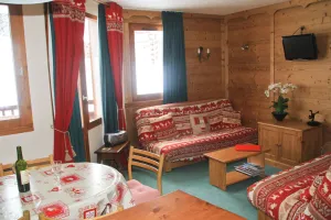 Image of La Tania. On the track. Ski in, Ski out.