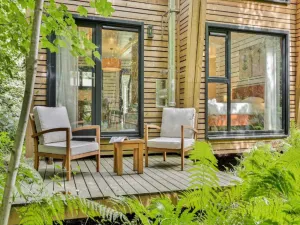 Image of Cozy Cottage Near Lake