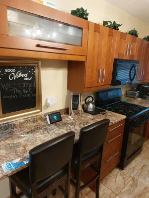 Image of Colorful 4-bedroom house-Vet owned-NAVAL Academy