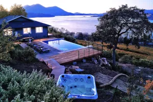 Image of Vineyard Setting With 180 Panoramic Lake Views