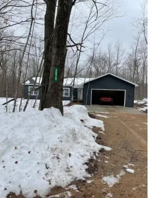 Image of Snowmobile from your door-WIRELESS WIFI- SMART TV TO STREAM- RELAX-DOG FRIENDLY