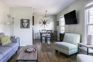 Image of 3 Bedroom Cottage Only 3 Miles from Downtown