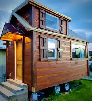 Image of Tiny House with Big Sky views