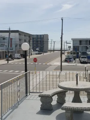 Image of Condo Near the Beach in North Wildwood