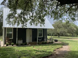 Image of NEW TO VRBO - Perfect Location - Gray Moss Farm Cottage