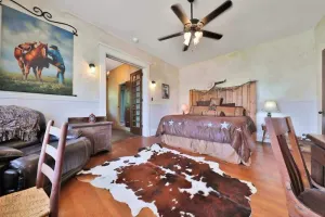 Image of Huge King Suite with Private Bath, Hot Tub and Pool.