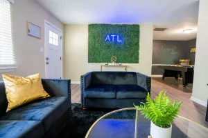 Image of Beautiful Home in Decatur w\/ game room. 12 min from Downtown.18 min from Airport