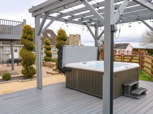 Image of THE HIDEAWAY, character holiday cottage, with hot tub in Moneymore