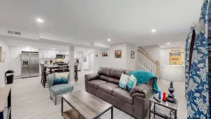 Image of Modern & Updated Unit in Prime Location