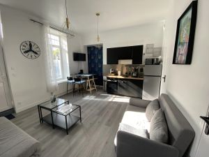 Image of Renovated, comfortable city-center apartment