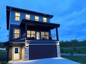 Image of BEAUTIFUL MODERN SKI HOUSE - Views • Spacious • Sauna • 20% Off Bike Rental