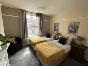 Image of Comfortable King Bed*Parking*Contractors*Families