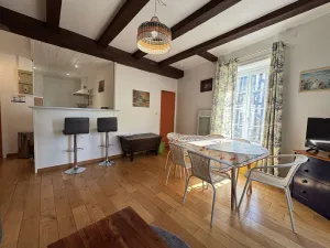 Image of Colorful 3-room apartment, sleeps 6, La Rochelle center