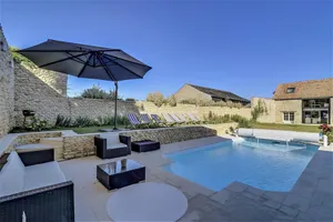 Image of Homerez - Villa with Pool and Garden in Amponville