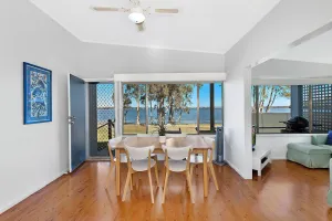 Image of Lake Edge Cottage