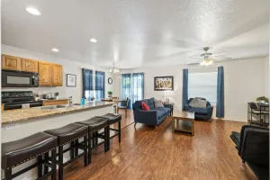 Image of Charming home w\/ Fenced Yard On Quiet Street (98)