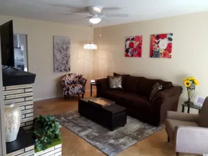 Image of YELLOW PINE HOUSE, 3 BEDROOM KING-QUEEN
