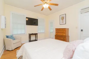 Image of Cloverdale Corner 2BR Duplex w\/ En suite & Porch!
