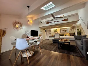 Image of Charmant Appartement Mansardé 45 m2 Plein Centre