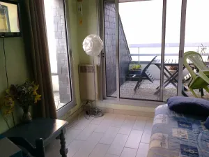 Image of panoramic sea view 180% two balconies view of the seven islands 2 * WIFI