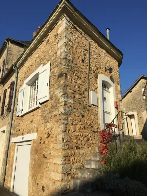 Image of Highly Rated, charming 14th century Toll House close to Solesmes and Sable