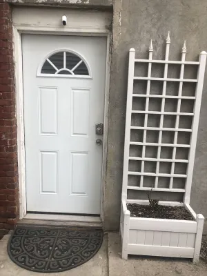 Image of Studio apartment close metro north Yonkers station