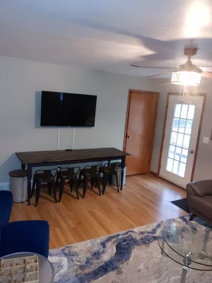 Image of Edinboro Lakeside Cottage ❤️