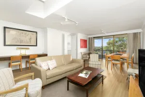 Image of SPF13-Sunny, Spacious, Highly Convenient Apartment