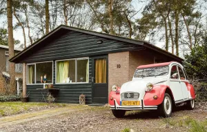 Image of Stunning Stacaravan In Rheezerveen